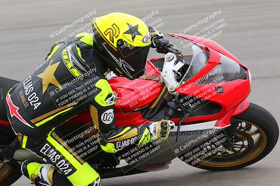 media/Oct-16-2022-Fastrack Riders (Sun) [[609ae93014]]/Level 4/Session 2 Inside turn 9/